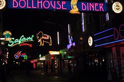 برای دیدن سایز بزرگ روی عکس کلیک کنید

نام: reeperbahn.jpg
دیدن: 282
حجم: 97.3 کیلو بایت