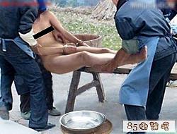 برای دیدن سایز بزرگ روی عکس کلیک کنید

نام: cannibalism01.jpg
دیدن: 3278
حجم: 149.3 کیلو بایت