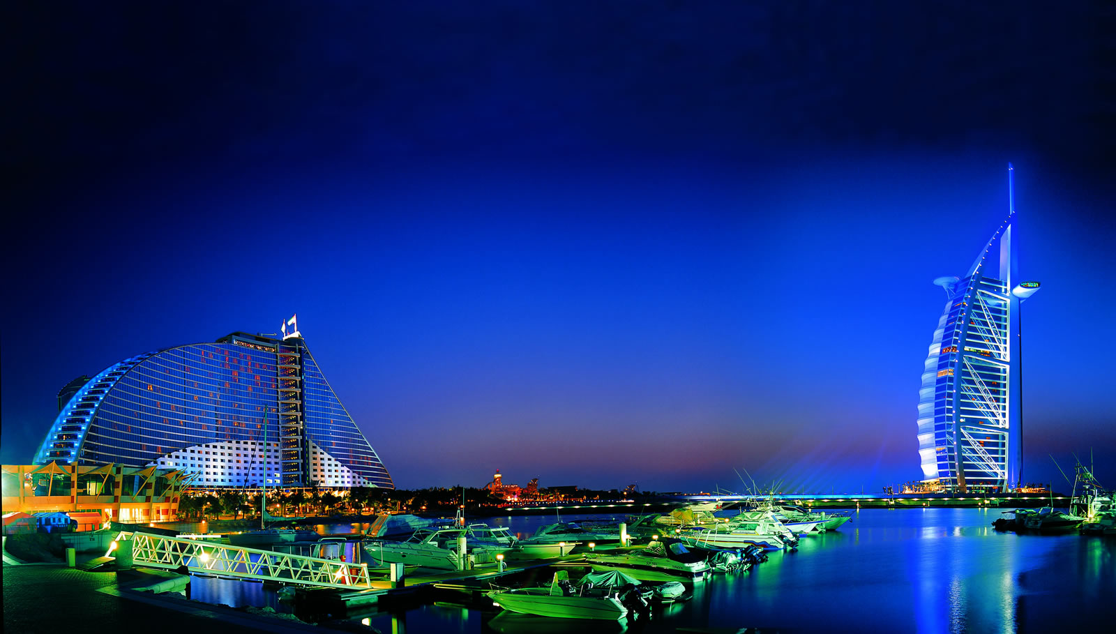 برای دیدن سایز بزرگ روی عکس کلیک کنید

نام: Burj_Al_Arab_noche.jpg
دیدن: 117
حجم: 241.9 کیلو بایت