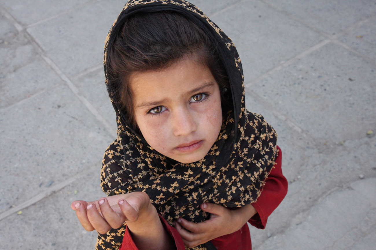 برای دیدن سایز بزرگ روی عکس کلیک کنید

نام: Afghan_girl_begging.jpg
دیدن: 563
حجم: 229.2 کیلو بایت