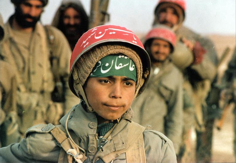 نام: Children_In_iraq-iran_war4.jpg نمایش: 88 اندازه: 68.1 کیلو بایت