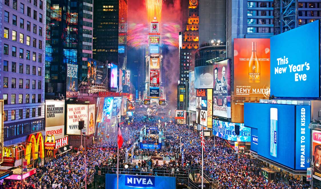 نام: new-year-eve-fireworks-2014-new-york.jpg نمایش: 49 اندازه: 180.5 کیلو بایت
