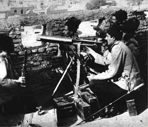 برای دیدن سایز بزرگ روی عکس کلیک کنید

نام: رضا_خان_پشت_مسلسل.jpg
دیدن: 120
حجم: 42.2 کیلو بایت